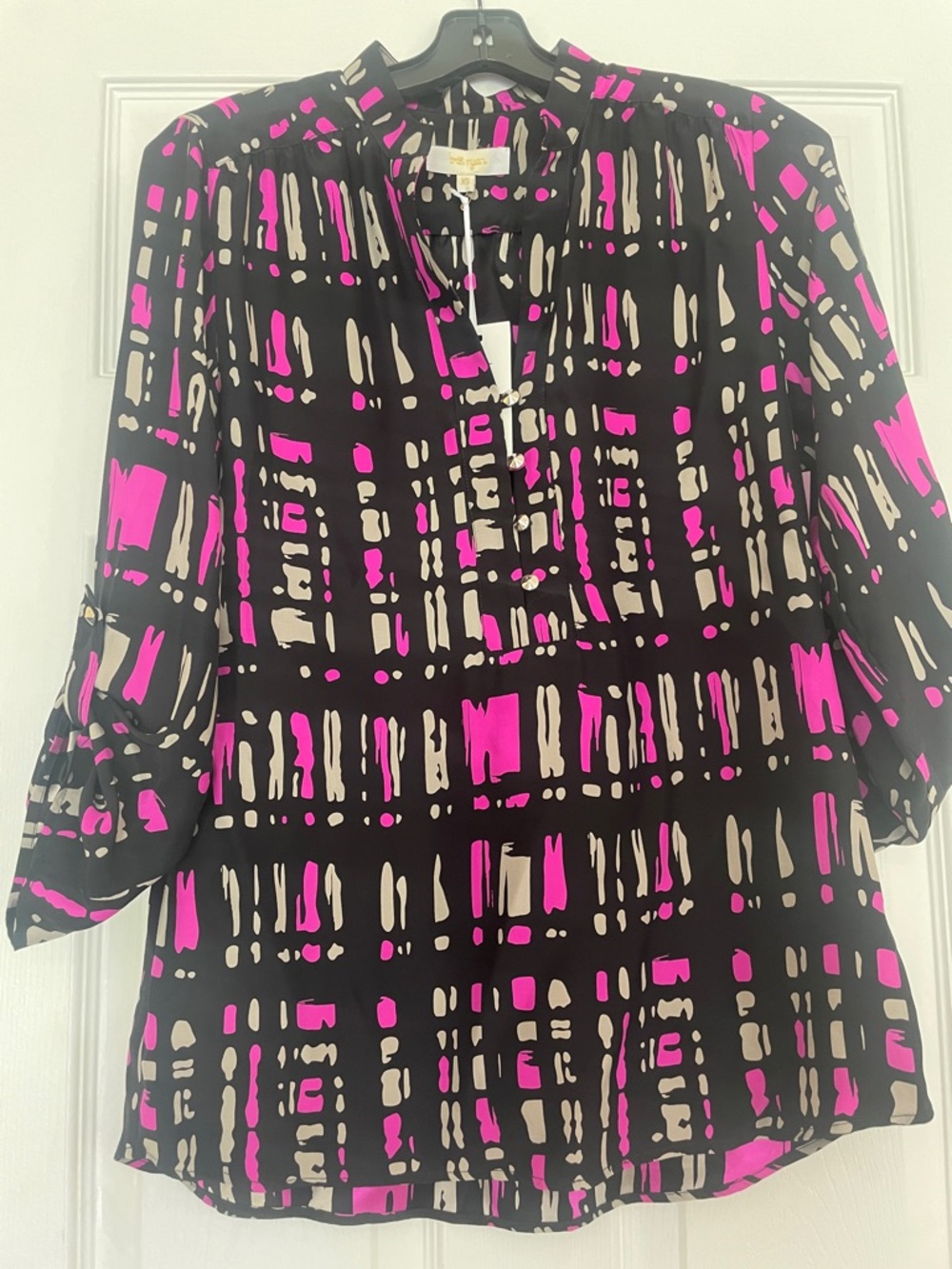 Britt Ryan NWT Blouse with Fuchsia & Cream Abstract Print - Women’s Tunic Top